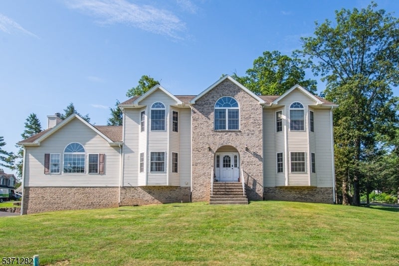 Photo of Listing #3976314