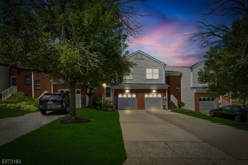Photo of Listing #3976660