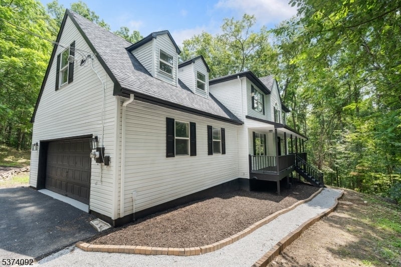 Photo of Listing #3977467