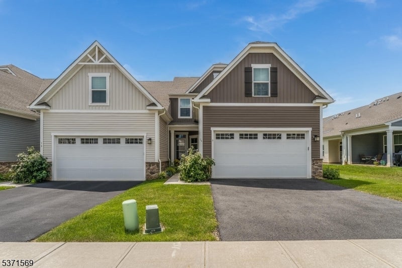 Photo of Listing #3977489