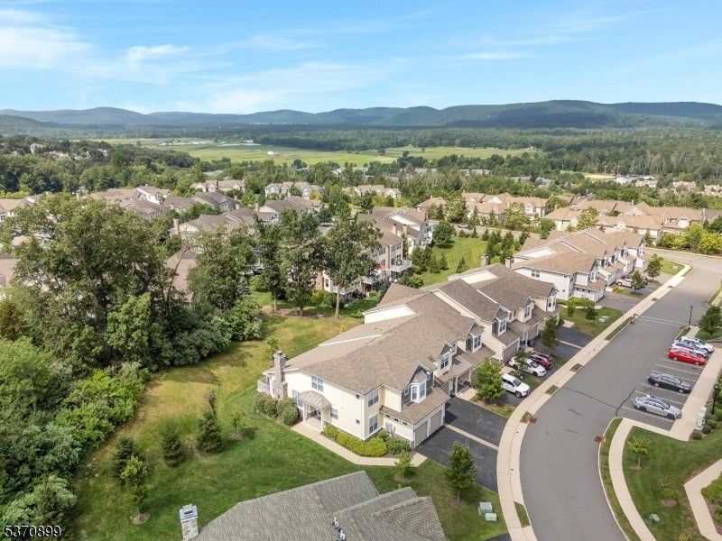 Photo of Listing #3977683