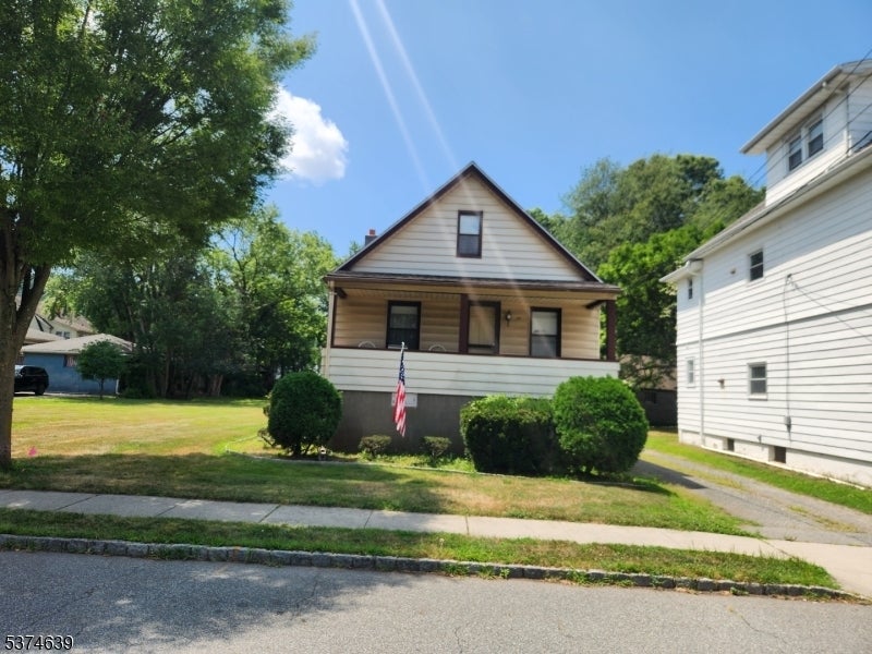 Photo of Listing #3978042