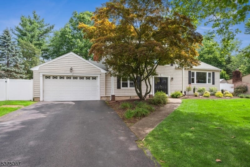 Photo of Listing #3978326