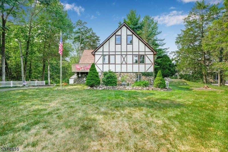 Photo of Listing #3978567