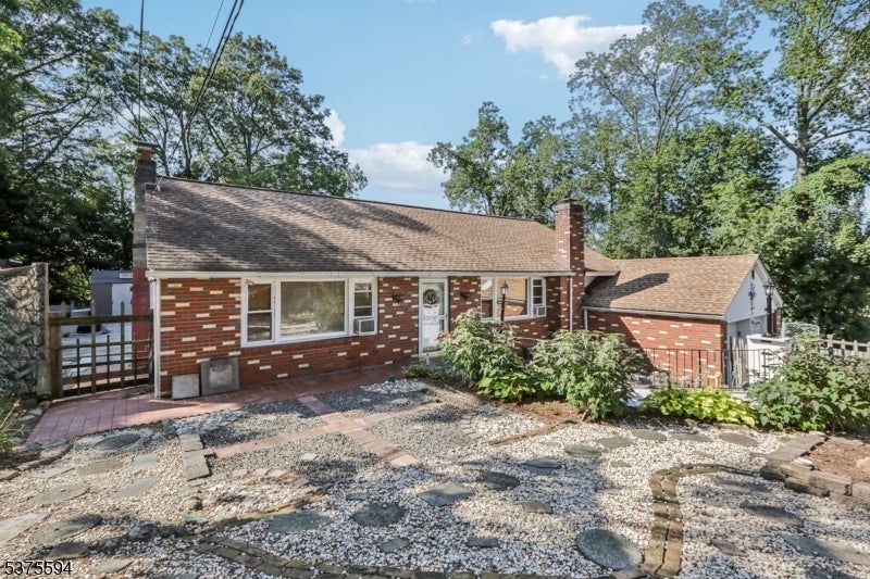 Photo of Listing #3978744
