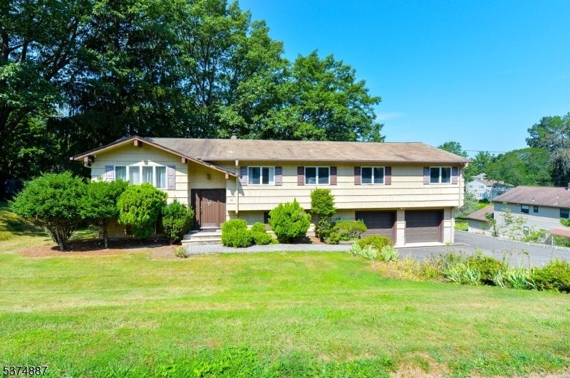 Photo of Listing #3978808