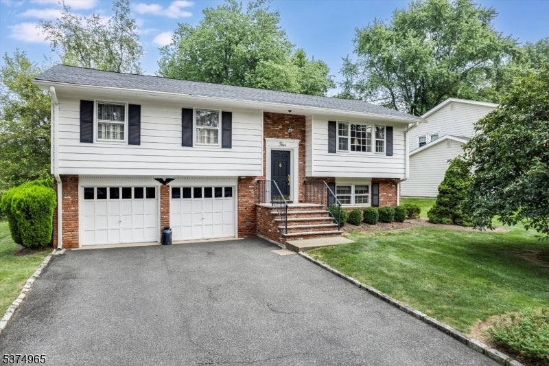 Photo of Listing #3978977
