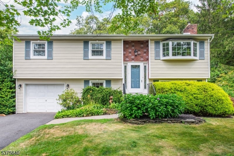 Photo of Listing #3979057