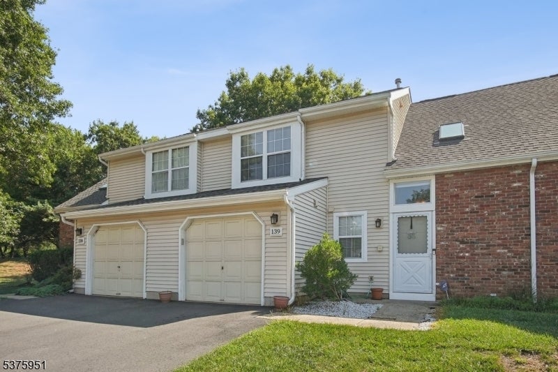 Photo of Listing #3979091