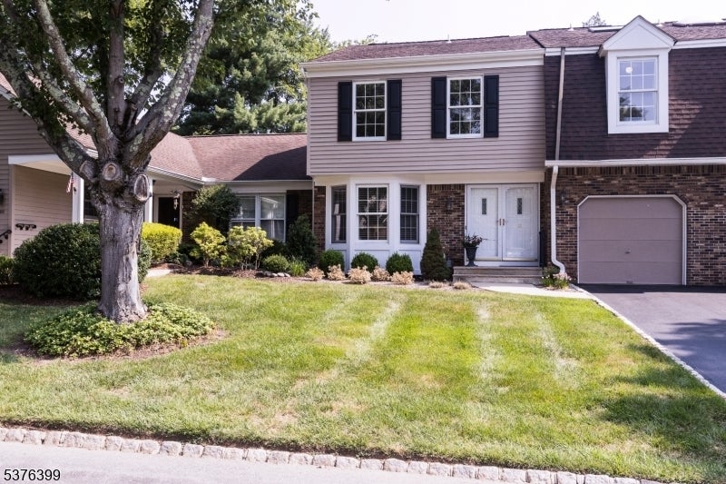 Photo of Listing #3979763
