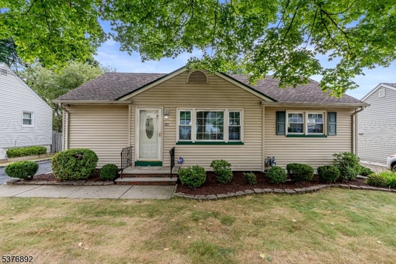 Photo of Listing #3979884