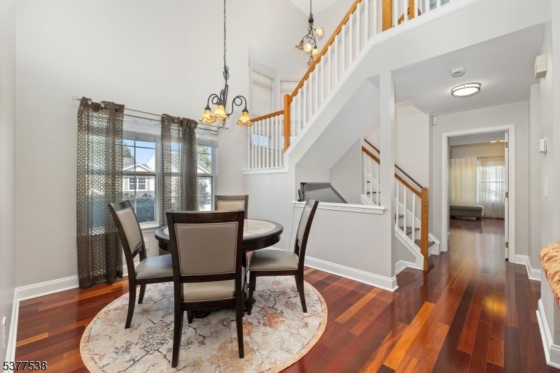 Photo of Listing #3980435