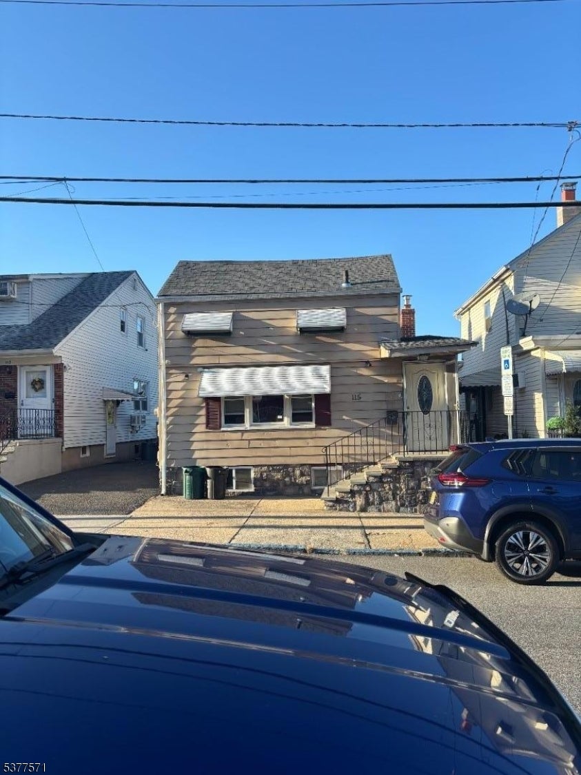 Photo of Listing #3980455