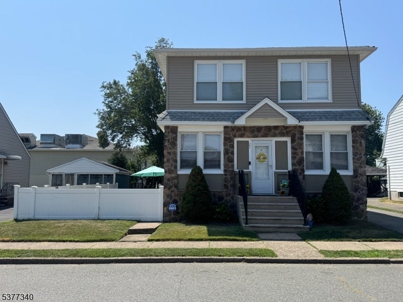 Photo of Listing #3980460