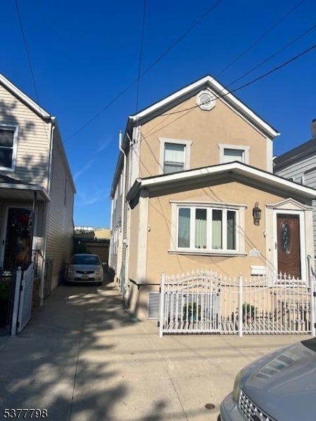 Photo of Listing #3980627