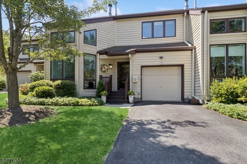 Photo of Listing #3980757