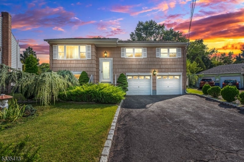 Photo of Listing #3980785