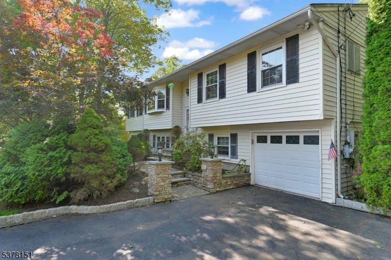 Photo of Listing #3981030