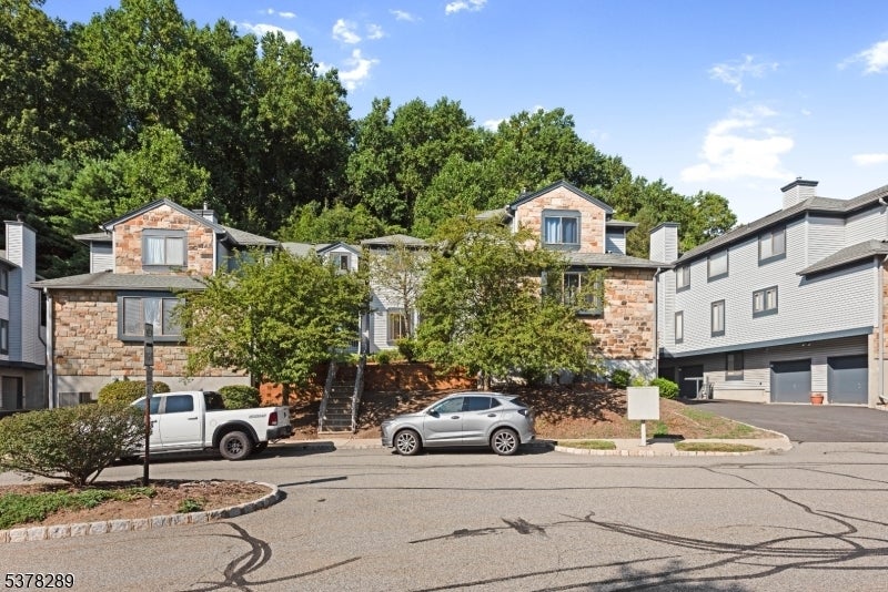 Photo of Listing #3981046