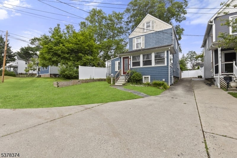 Photo of Listing #3981136