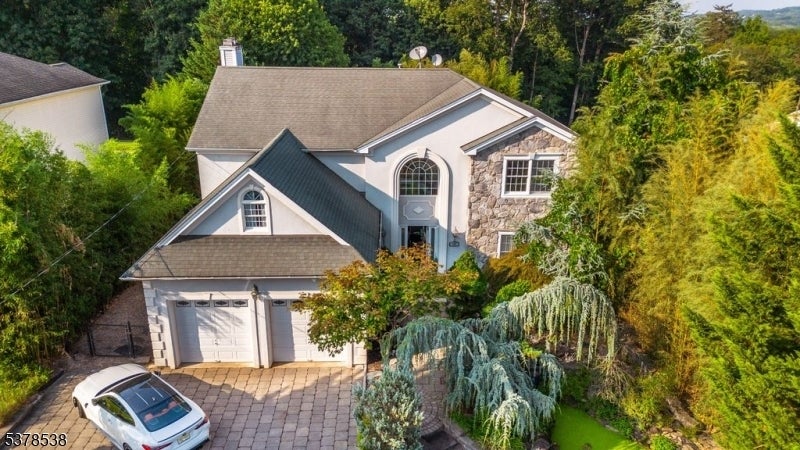 Photo of Listing #3981284