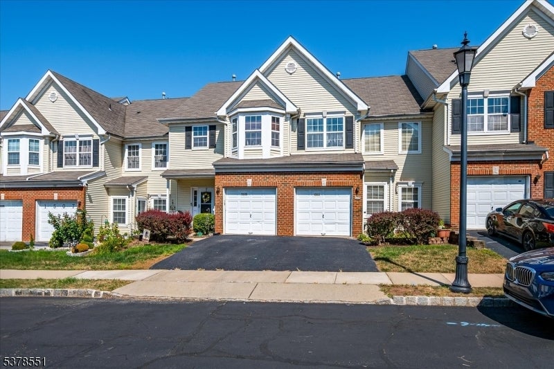 Photo of Listing #3981303
