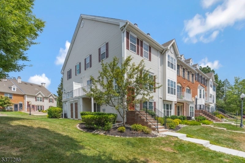 Photo of Listing #3981359