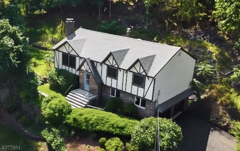 Photo of Listing #3981444