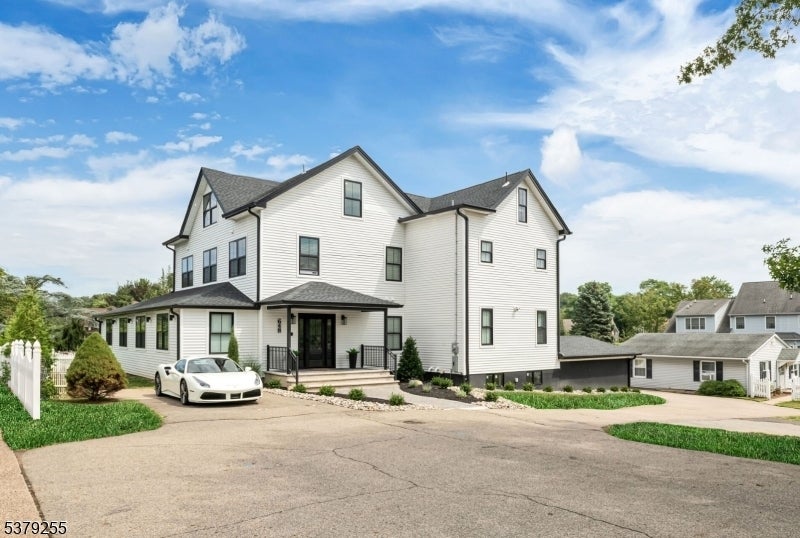 Photo of Listing #3981940