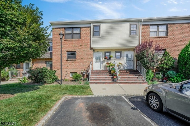 Photo of Listing #3982077