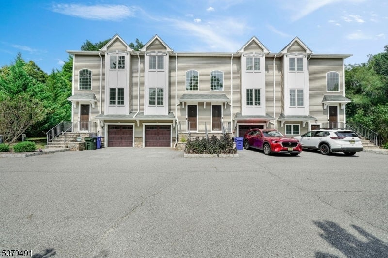 Photo of Listing #3982359