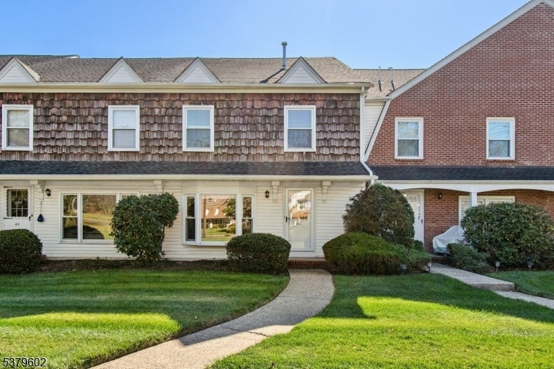 Photo of Listing #3982503