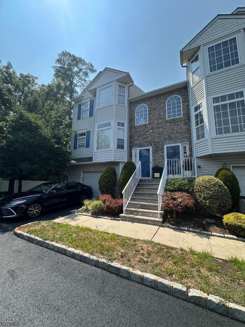 Photo of Listing #3982544