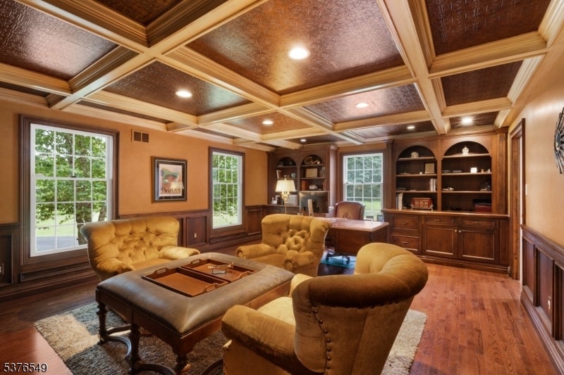 Photo of Listing #3982653