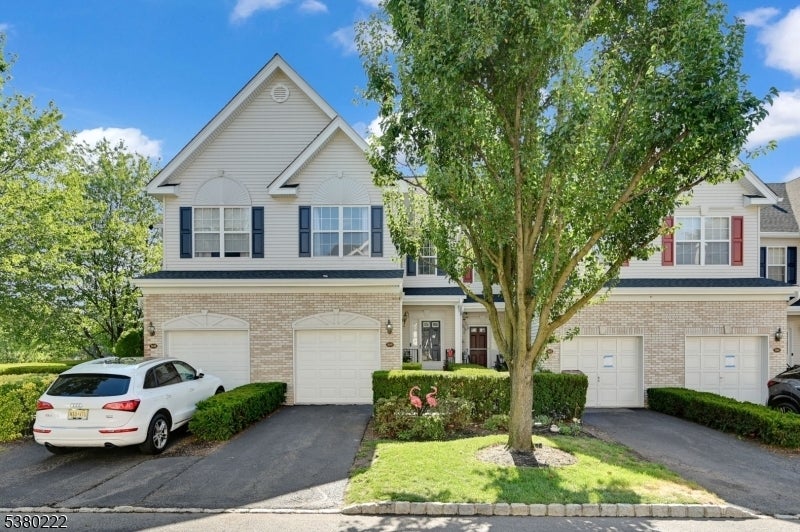 Photo of Listing #3982804