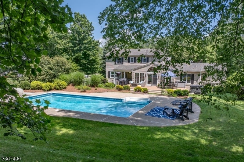 Photo of Listing #3982823