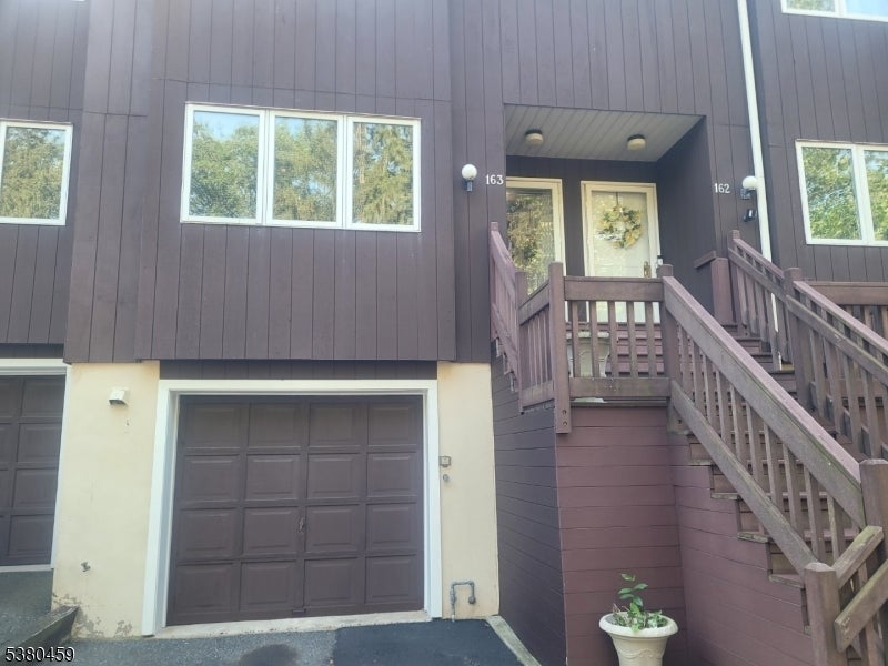 Photo of Listing #3983003