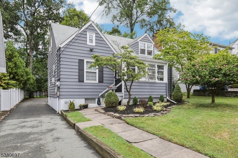Photo of Listing #3983166
