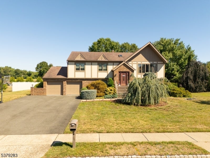 Photo of Listing #3983225