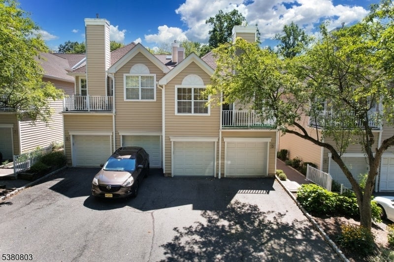 Photo of Listing #3983252