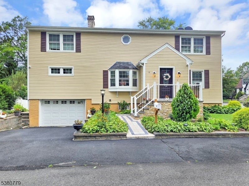 Photo of Listing #3983308