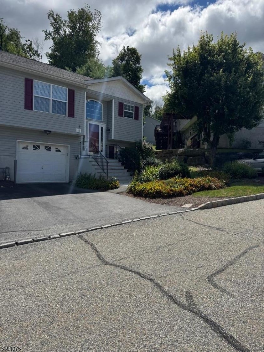 Photo of Listing #3983442