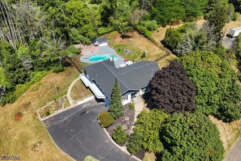 1 Rossi Drive, Clinton Twp.