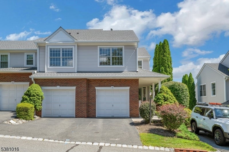 Photo of Listing #3983463