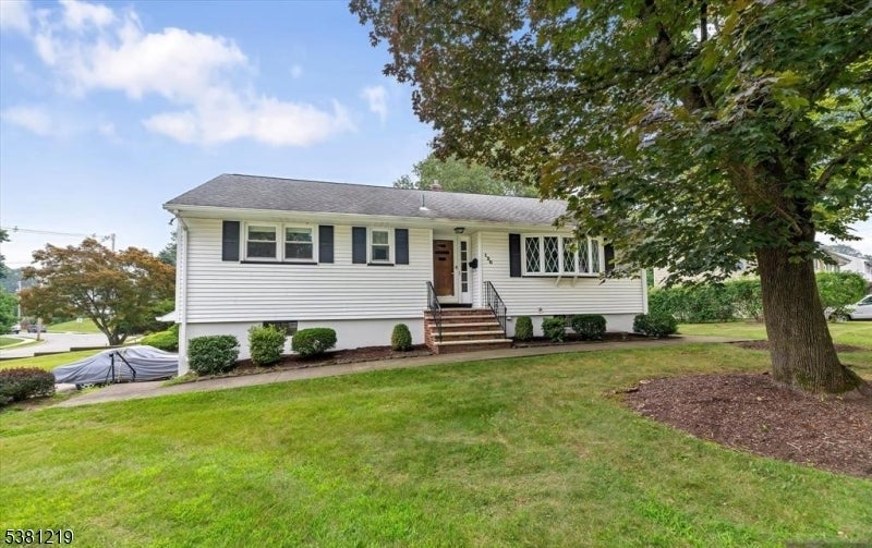 Photo of Listing #3983547