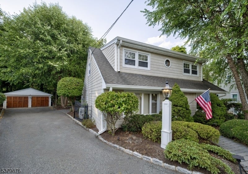 Photo of Listing #3983703