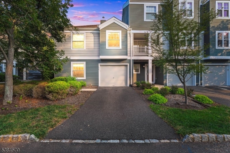 Photo of Listing #3983857