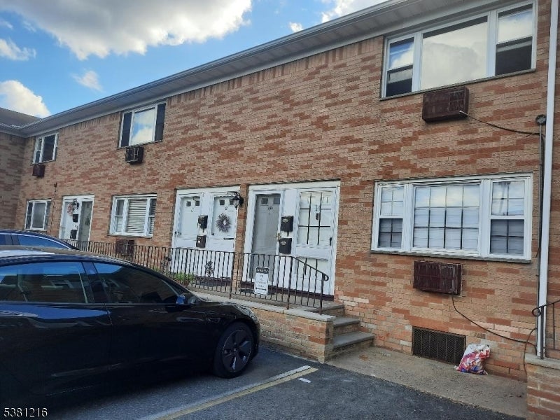 Photo of Listing #3983909