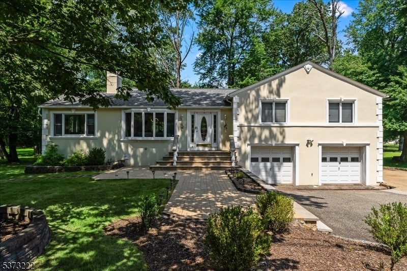 Photo of Listing #3984220