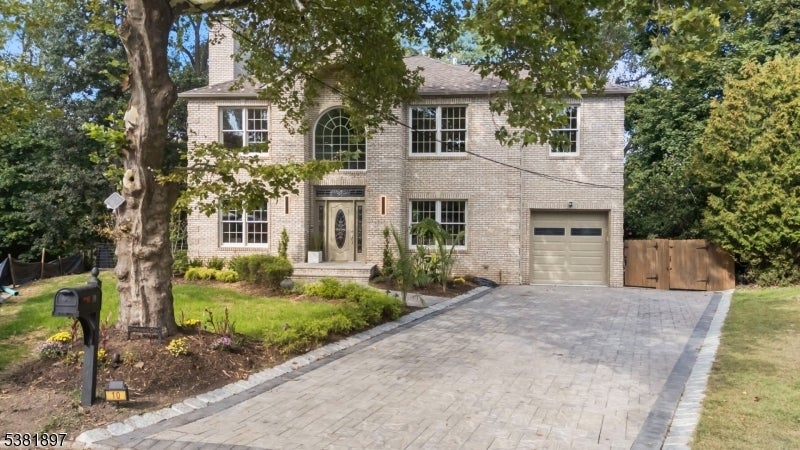 Photo of Listing #3984357